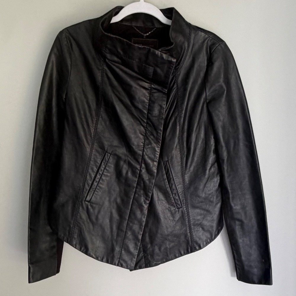 BCBGMAXAZRIA Leather Jacket Black Asymmetrical Soft Full Zip Size Medium